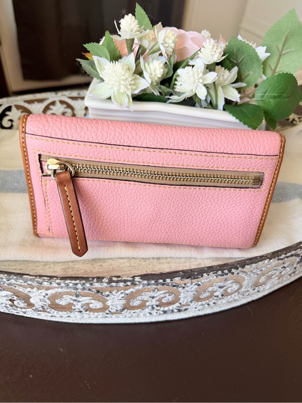 Dooney & Burke EUC Continental Clutch Wallet, Pink Pebbled Leather/British Tan - Picture 2 of 9